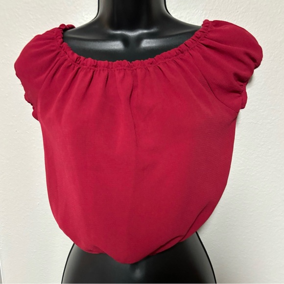 Minette Maroon Flowy Cropped Blouse - Picture 1 of 3